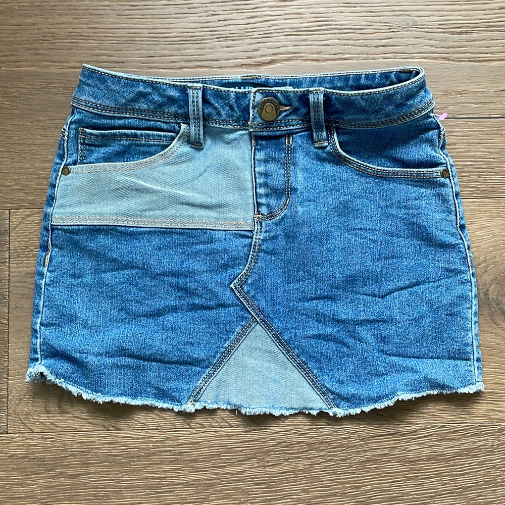5/$25 EUC Blue Spice Patchwork Denim Distressed frayed Edge Skirt Size 7
